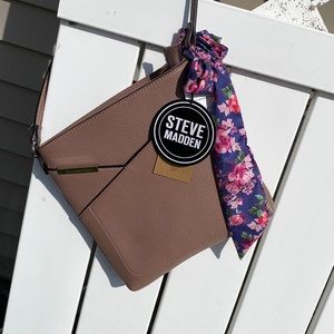 Steve Madden cross body purse.